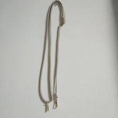 ショルダーストラップ