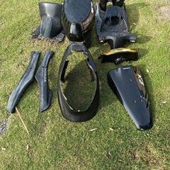 ライブデュオZX　カウル　シート　外装　現金払いでお願いします