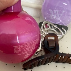 新品絡まないヘアブラシなどヘアケア用品まとめて100円の画像