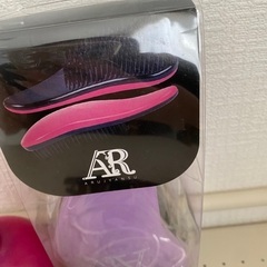 新品絡まないヘアブラシなどヘアケア用品まとめて100円の画像