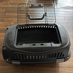 中古　子犬用キャリーケース　Sサイズの画像