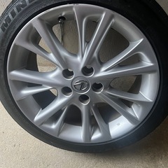 LEXUS HS250hホイール 225/45/18