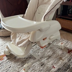 コンビハイローチェア　ベルト無しの画像