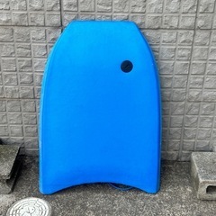 ボディボード大人用と子供用の画像