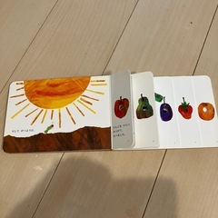 はらぺこあおむし
の画像