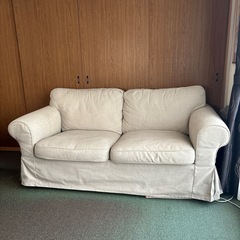IKEAソファEKTORP
