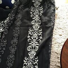 カーテンの画像