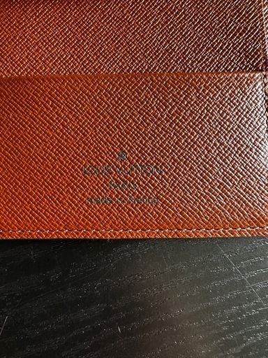 LOUIS VUITTON パスケース １回使用 極美品
