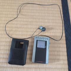 ポケットラジオ　SONY SRF-R633V 