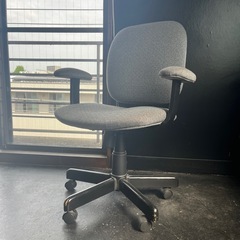 グレー　黒 チェア　椅子