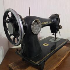 昭和レトロ　アンティーク　ジャノメミシンの画像
