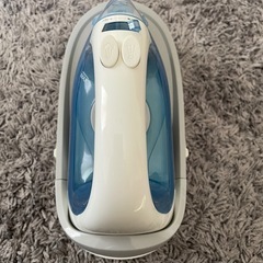 【値下げ中】アイリスオーヤマ　アイロンの画像