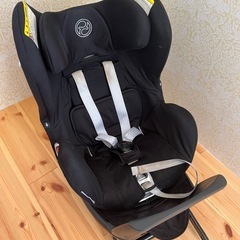 Cybex チャイルドシート

