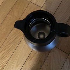 ステンレス卓上ポットの画像