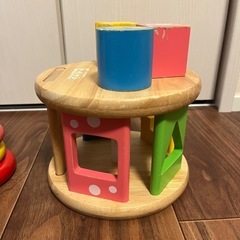 穴入れおもちゃ