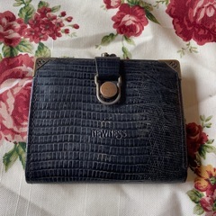 二つ折りがま口財布　中古