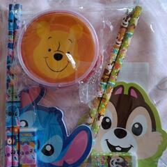 ディズニー　文具4点セットとフェイスコインケース