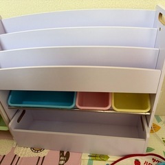 おもちゃ棚 本棚