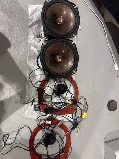 ハイエース　スピーカーバッフルセット今週限り値下げ