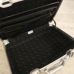 RIMOWA　アタッシュケースの画像