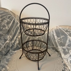 アンティーク調のおしゃれなインテリア雑貨 ワイヤーバスケット
