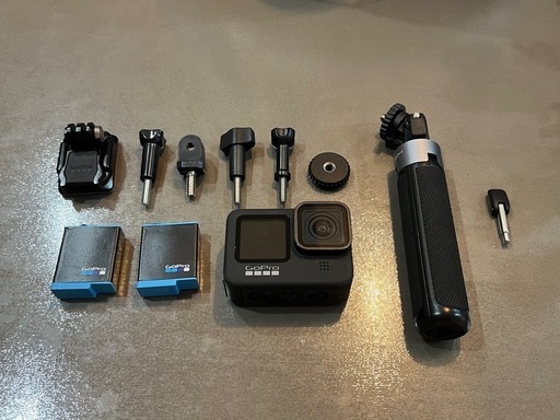 フィルムカメラ8台と付属品の山盛りセット