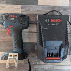 ボッシュ　インパクトドライバー本体と充電器
