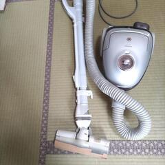 2005年製の東芝クリーナー