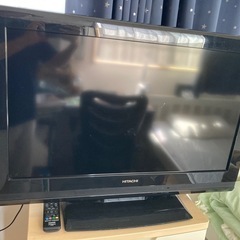 HITACHI 32インチ　テレビ