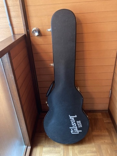 ギブソン　レスポール用　ハードケース　大事なレスポールをしっかり保存　レスポールのネックは簡単に折れます。
