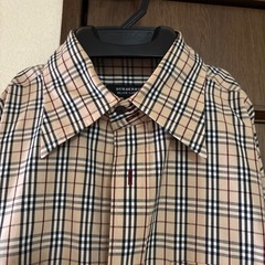 バァバリーシャツの画像