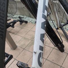 GIANT クロスバイク タイヤ等は交換必要かとの画像