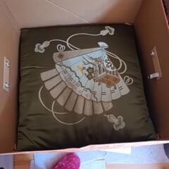 美品　高級座布団　3枚まであります。　