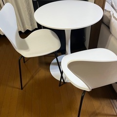 【急ぎ】5/7取引き可能な方❗️美品カフェダイニングテーブル❶💕