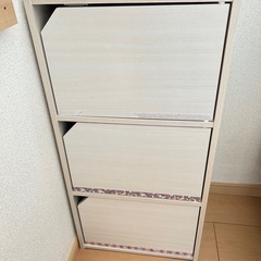 キャビネット