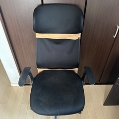 背もたれ後ろまで倒れることできます！