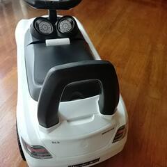 おもちゃ　ベンツの乗り物の画像