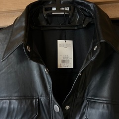 新品タグ付き　EVRIS 革ジャン　薄手　の画像