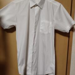 一般的な学生服ですの画像