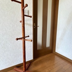 木製ポールハンガー／ハンガーラック／かばん掛け
