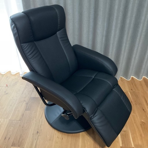 (美品)(値下げ)リクライニングチェア　収納フットレスト付き　 360°回転イス