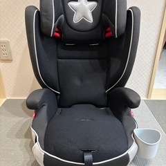 アップリカ　チャイルドシート　車も守る保護シート付き