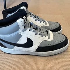綺麗❗️ Nike Court Vision Mid "Light Sky Grey/Black"の画像
