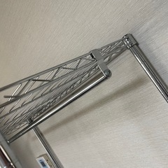 スチールラック　キャスター、ハンガーラック付きの画像