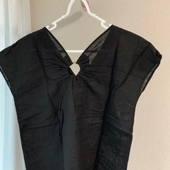 Grace ブラック Vネック タンクトップの画像