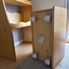 ※譲り先確定済み[幅60cm] 天然木キッズ収納ラック　絵本棚 おもちゃ収納 マガジンラックの画像