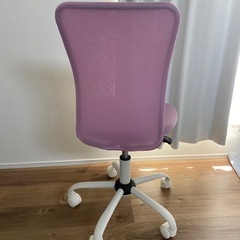 メッシュ生地 デスクチェアの画像