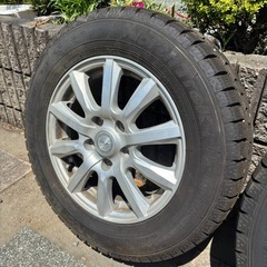 スタッドレスタイヤ　195/65R15 91Q 4本セット