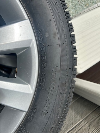 ザビートル純正ホイールスタッドレスタイヤ付き