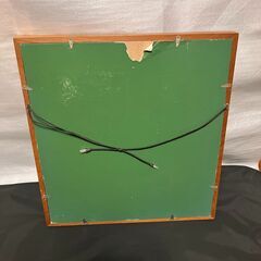 紫色の花の絵　木製フレームの画像